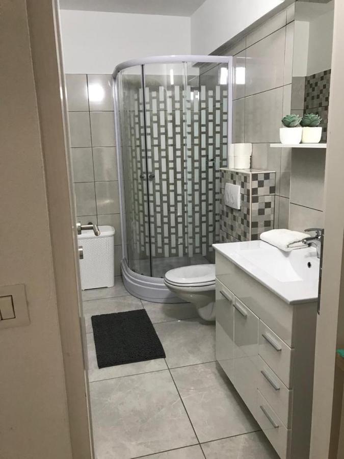 Appartamento Nelany Zubovići Esterno foto