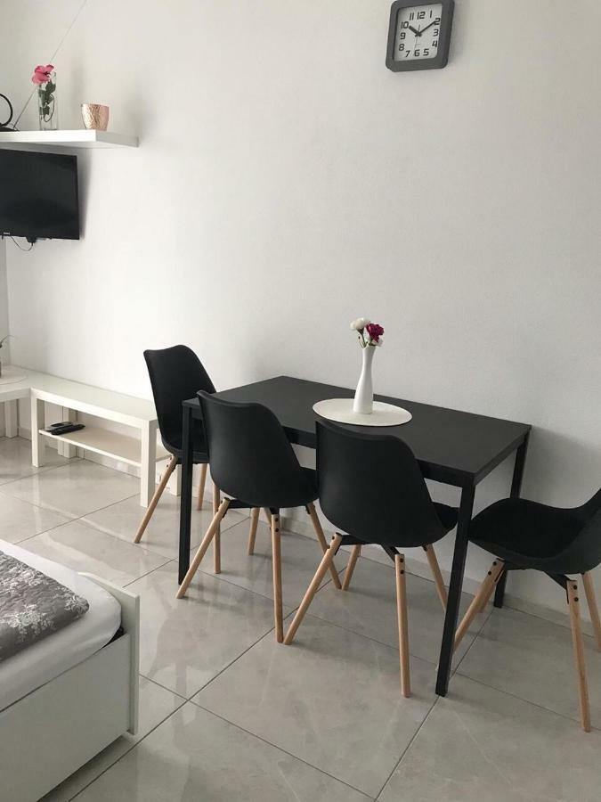 Appartamento Nelany Zubovići Esterno foto