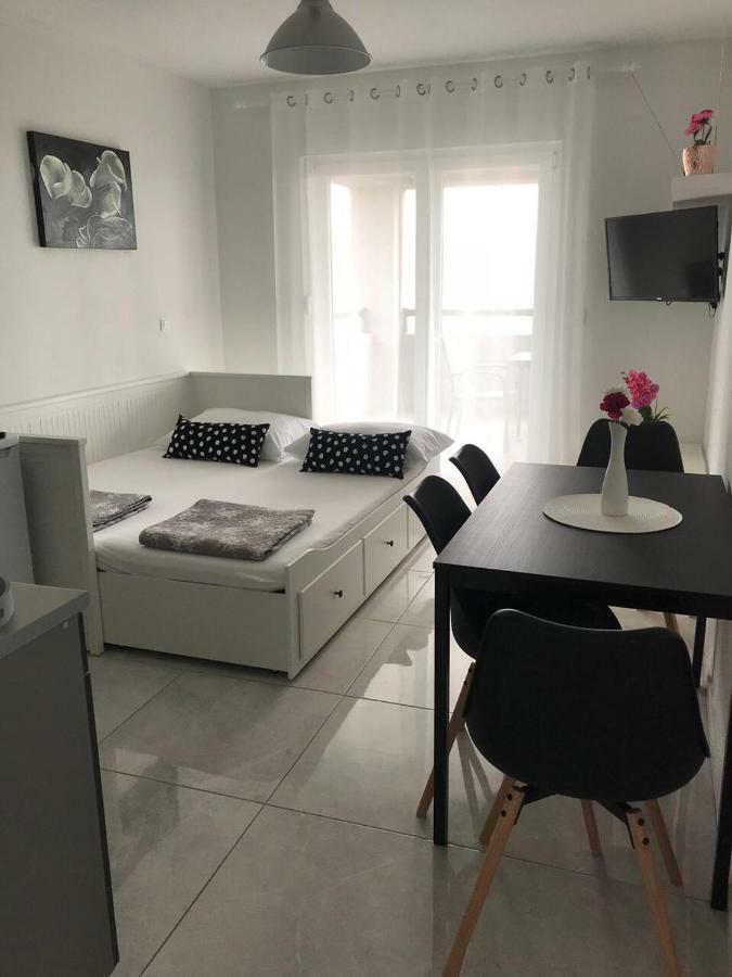 Appartamento Nelany Zubovići Esterno foto